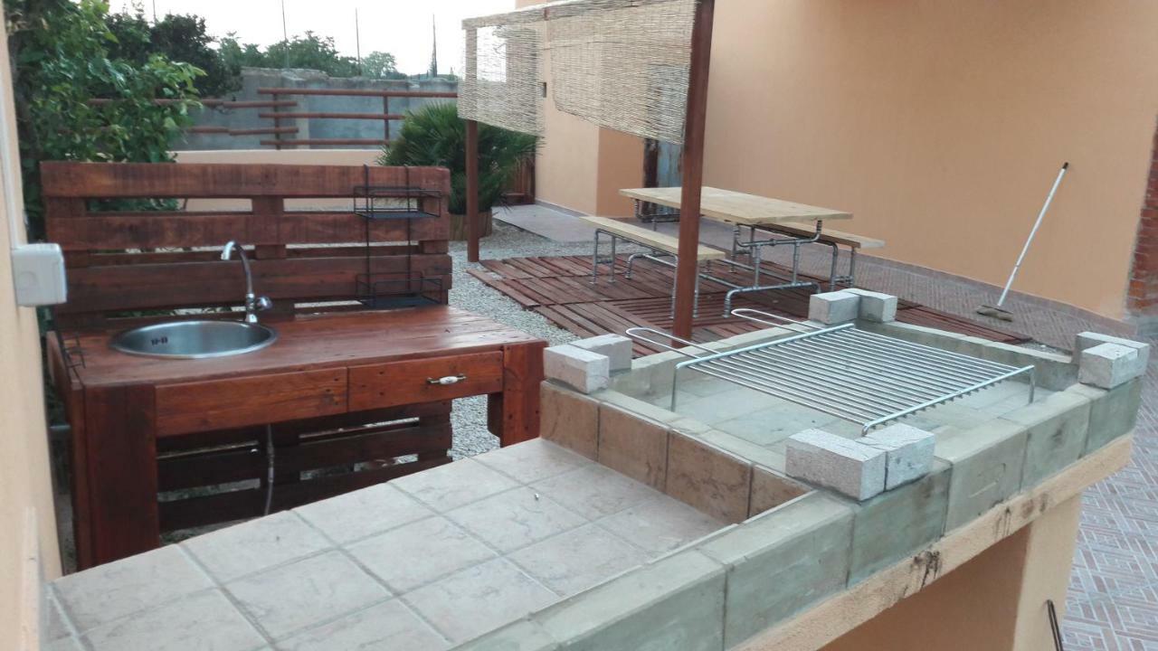 Casa Marina Lu Tuvaraggiu Casa Vacanze Sorso Eksteriør bilde